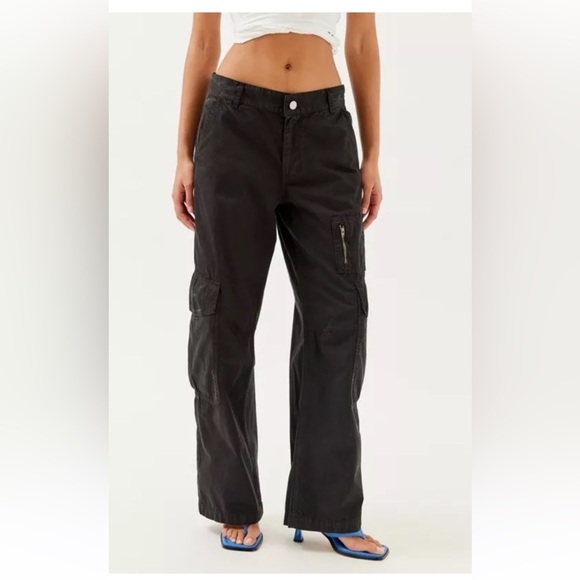 Urban Outfitters Pants - Urban Outfitters Rae Carpenter pants NWT size 0